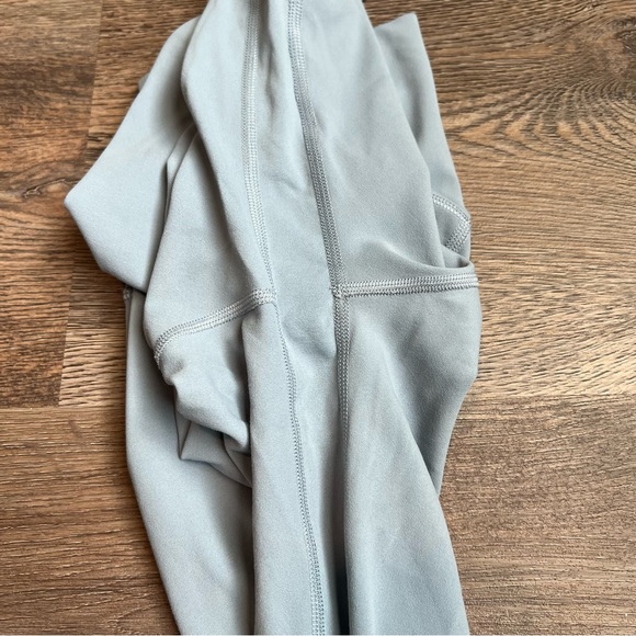 Lululemon Align High Rise Crop 17” Chambray Size 4 - Picture 6 of 7